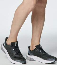 【全品3％OFFクーポン！スーパーセール開始28時間限定！】 UNDER　ARMOUR アンダーアーマー UA ホバー タービュランス2 ワイド メンズ シューズ 靴 ランニングシューズ スニーカー 通気性 マラソン ジョギング 陸上 レース 部活 軽量 運動靴 3026876 001