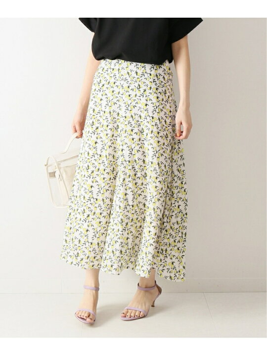 楽天市場】【SALE／50%OFF】DEVEAUXレモンプリントフレアースカート  