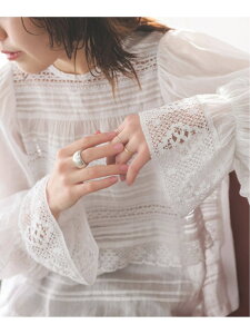 ne Quittez pas / �k�L�e�p �ʒ�Pintuck & Lace Blouse* Spick & Span �X�s�b�N�A���h�X�p�� �g�b�v�X �V���c�E�u���E�X �l�C�r�[ �z���C�g�y���������z[Rakuten Fashion]