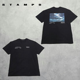 STAMPD (スタンプド) Night Surf Relaxed Tee (M3165TE) メンズ Tシャツ 半袖 クルーネック ロゴ インナー ブラック コットン100% 着心地抜群 カジュアル デザインプリント バックプリント