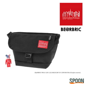 Manhattan Portage マンハッタンポーテージ ショルダーバッグ Nylon Messenger Bag Flap Zipper Pocket w/ BE@RBRICK 2023 バッグ 正規販売店 メンズ レディース ウエストバッグ ボディバッグ ジョガーバッグ 斜め掛け カジュアル おしゃれ ベアブリック