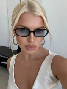 [ 812xł͂\ ] ANZT[ fB[X ACANZT[ 1yA Ȓ`t[̃t@bVOXAoP[VAgxAX|[cX^CAhCrO