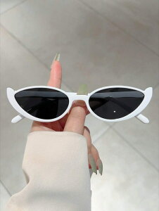 [ 812xł͂\ ] ANZT[ fB[X ACANZT[ 1 gLbcAC pTOXAIAt@bVAāAr[`AoP[VAAEghAA