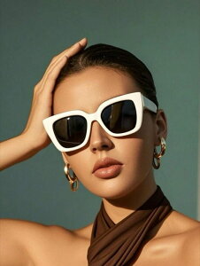 [ 812xł͂\ ] ANZT[ fB[X ACANZT[ Ip[hvgt[̃t@bVKlA傫߂̃t[ LbgAC gTOXAẴr