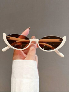 [ 812xł͂\ ] ANZT[ fB[X ACANZT[ 1 Lڌ^ fAg[ t@bVKlAfC[EFAAr[`AxɂɓKĂ܂