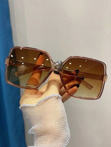 [ 812xł͂\ ] ANZT[ fB[X ACANZT[ t@bViu XNGA [Wt[ t@bVOX 1/3ZbgA풅AEghAA^]ɍ