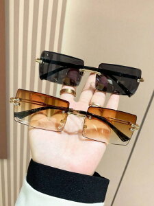 [ 812xł͂\ ] ANZT[ fB[X ACANZT[ t[X g`^t@bVTOX 2AAEghAAsAr[`AJWAE