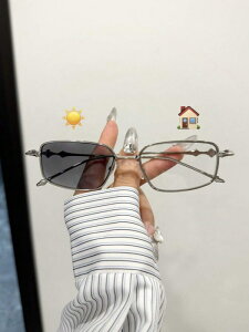 [ 812xł͂\ ] ANZT[ fB[X ACANZT[ 1 fB[X re[WGKg^t[KlAʋ΁AItBX[NAACveNVɓK