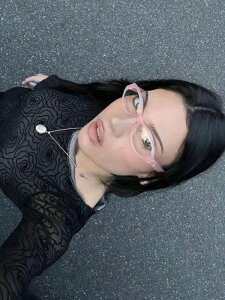 [ 812xł͂\ ] ANZT[ fB[X ACANZT[ 1 g I[o ~jA X^C ZNV[ (|J[{l[g) KlAtĂ̓gɓKĂ܂