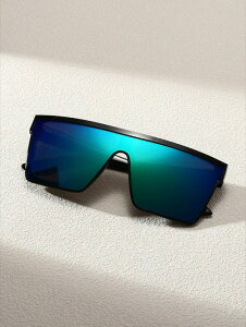 [ 812xł͂\ ] ANZT[ Y ACANZT[ 1 t@bViuY2KX^C̑傫߃ubNt@bVOX YAẴr[`X|[cANeBr