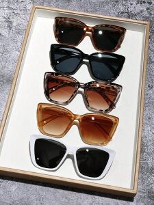 [ 812xł͂\ ] ANZT[ Y ACANZT[ Zbg 5g̈قȂF̃[bpEAJXg[gX^C̃KlAXNGAt[ŃXɁAuE