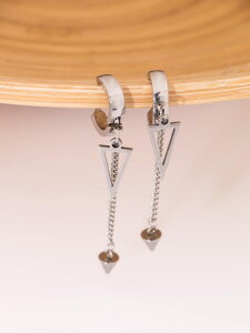 [ 812xł͂\ ] WG[ Y C[ANZT[ t@bViuŐlĈ郁Y XeX|̃~j}Xg t[v CO WG[ MtgX^C