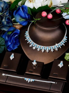 [ 812xł͂\ ] WG[ fB[X Zbg 1Zbg GKgȃL[rbNWRjA [t ^[RCYWG[ZbgAւ̒av[gɍœK