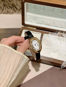 [ 812xł͂\ ] rv fB[X NH[c 1 fB[X I[o [} JWA GKg NH[crvAfC[EFAɓKĂ܂