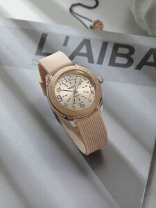 [ 812xł͂\ ] rv fB[X NH[c 1 p~j}Xgt@bVVRXgbvNH[crvAfC[EFAɓKĂ܂