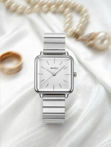 [ 812xł͂\ ] rv fB[X NH[c 1 fB[X XNGA ~j}Xg t@bV NH[c rvAprȊwX^CAfC[EFAɓKĂ܂