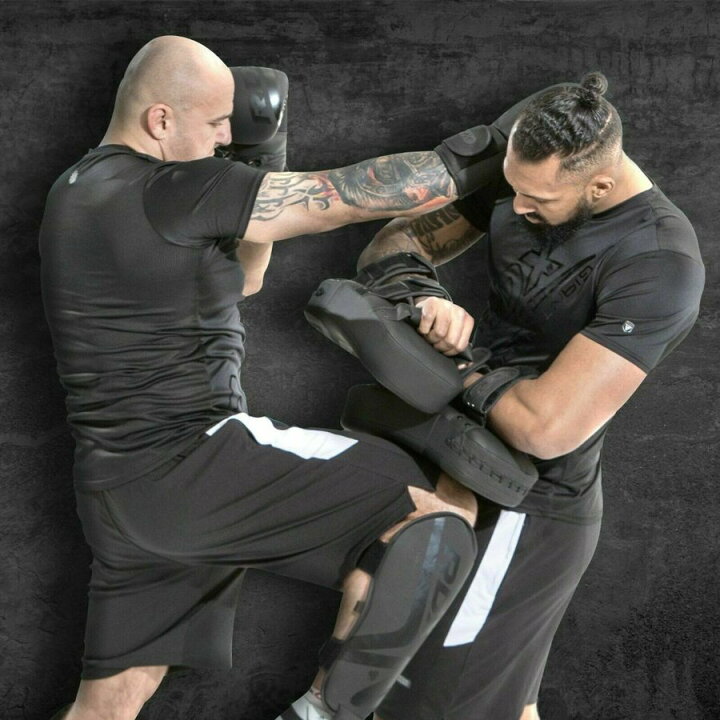 Sale 58 Off ジム 空手 Rdx 正規品 おしゃれ Mma ブランド 両手セット 総合格闘技 2個入り フィットネス Mma用 キックボクシング キックミット トレーニング スパーリング ムエタイ 高品質 格闘技 武術
