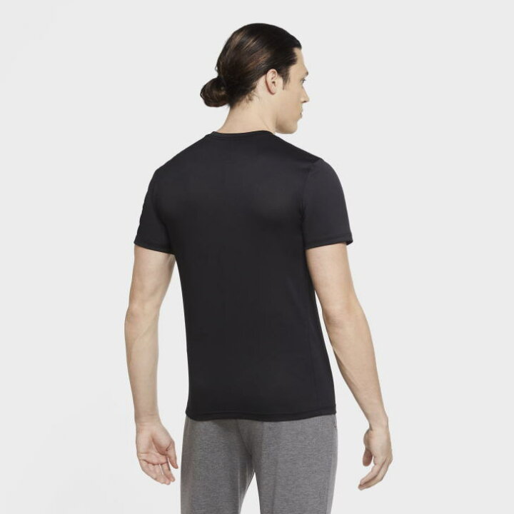 楽天市場 ナイキ Tシャツ メンズ トレーニングウェア 半袖 7184 010 ブラック 吸汗速乾 無地 シャツ Nike スポーツ トレーニング 運動 ジム スポーツウェア ランニング ウエア 男性 男女兼用 部屋着 ゆうパケット対応 スポーツ島