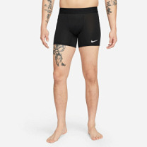 NIKEpro combat コンバット　タイツ 　パンツ　ナイキ　ショート NIKE（ナイキ）の「Nike 'Pro Combat Core Compression' 3/4