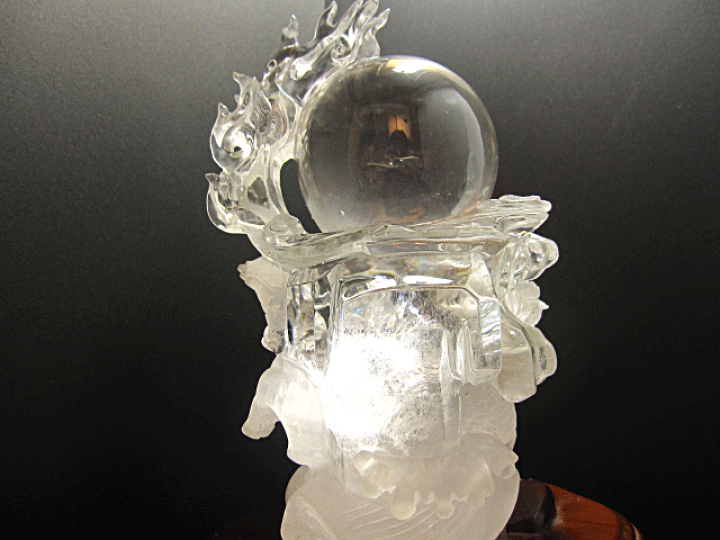 木製台座付き】水晶 龍彫刻 | プレミアムコレクション (PREMIUM