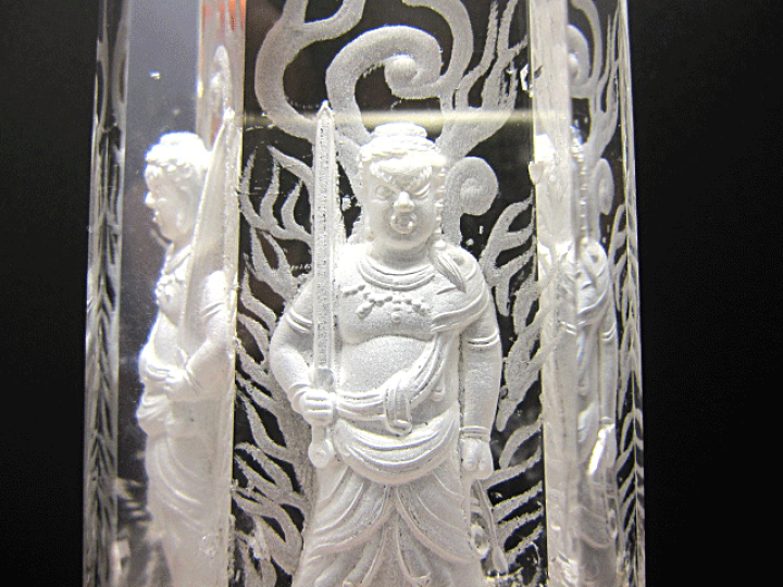 時代高品質高透明度 天然本水晶 細工手彫り彫刻『イエス様』置物 超透明 天然水晶 布袋尊彫り 置物 (専用木製台付き) 石幅約66.5