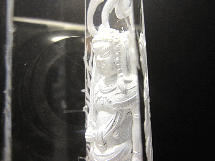 楽天市場】【天然石彫刻】不動明王 水晶六角柱 水晶ポイント 天然水晶