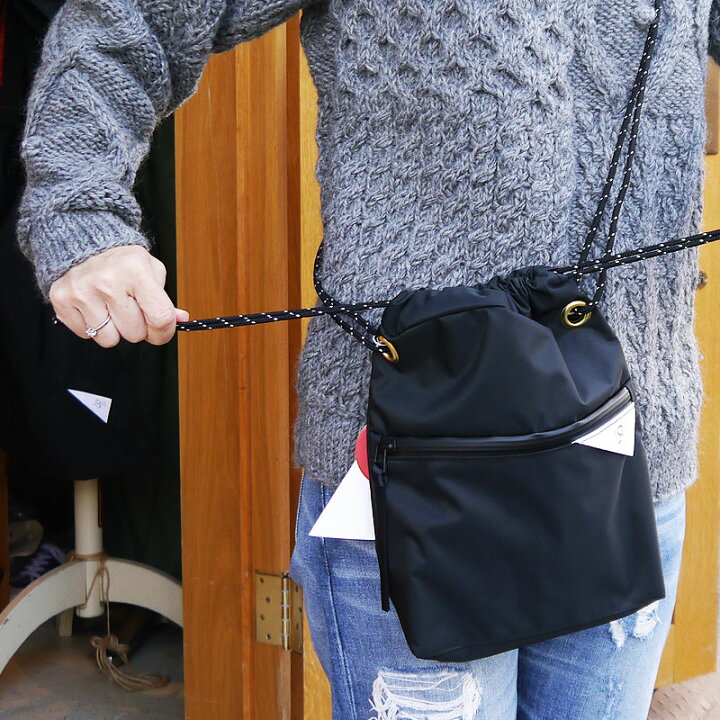 楽天市場 Liveral リヴェラル 巾着 ショルダーバッグ 巾着バッグ リベラル L4008 Enjyu Sacoche 日本製 Super Water Repellent Bag 巾着 サコッシュ バッグ 鞄 メンズ レディース 男女兼用 リフレクター おすすめ 世田谷ベース Squeeze Coconuts