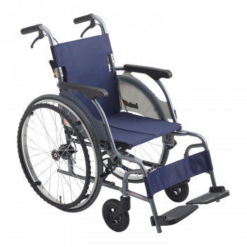 史上最も激安 洗顔用泡立てネット 付き 軽くてコンパクトな車椅子 介護用品 関連 ミキ MiKi 車いす ビッグ割引 折りたたみ 自走型 送料無料 CRT-1Lo オススメ 軽量 CRTシリーズ カルッタ A16紺