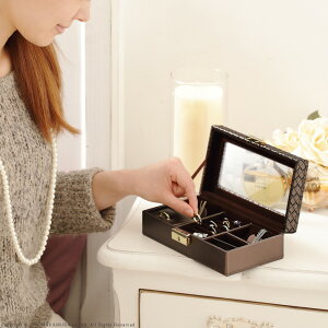 ジュエリーケース アクセサリーケース 持ち運び イントレチャート調ジュエリーボックス 〔アンジェラ〕 フレーム 鍵付き アクセサリーボックス 小物入れ リング ピアス イヤリング ネック