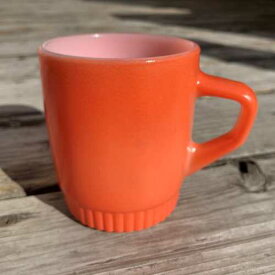 【中古】Fire King Stackable Mug Salmon Pink ファイヤーキング スタッキングマグ サーモン ピンク リブボトム 中古 海外輸入中古品 Anchor Hocking Ovenproof Made スタッキングマグ マグカップ USA ビンテージ アメリカ アメリカン