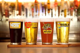 HOLLEY 16OZ. LOGO PUB GLASS 4 PACK HOLLEY ホーリー グラス 4個セット キャブレター ROTROD アメ車 アメリカ パーティー ガラス タンブラーグラス グラスセット アメリカ Hooker Classic Exhaust NOS Earl's Weiand Jumping Tiger