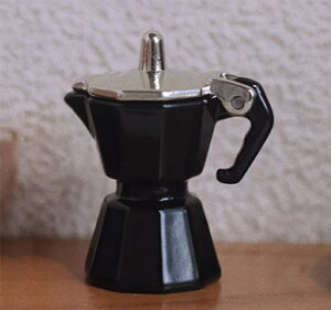 コーヒーポット ミニチュア ドールハウス OB11 1/12 合金製 ミニチュア家具 ミニチュア雑貨 ドール小物 ドールアクセサリー 撮影小物 撮影小道具 インテリア雑貨 カフェ雑貨 キッチン小物 コ