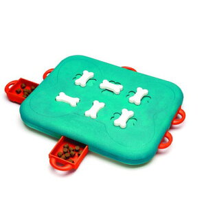 おもちゃ 知育玩具 トリーツ・ゲーム カジノ レベル3 Nina Ottosson ニーナ・オットソン 犬猫用 知育トイ 【ペット】 【おもちゃ】