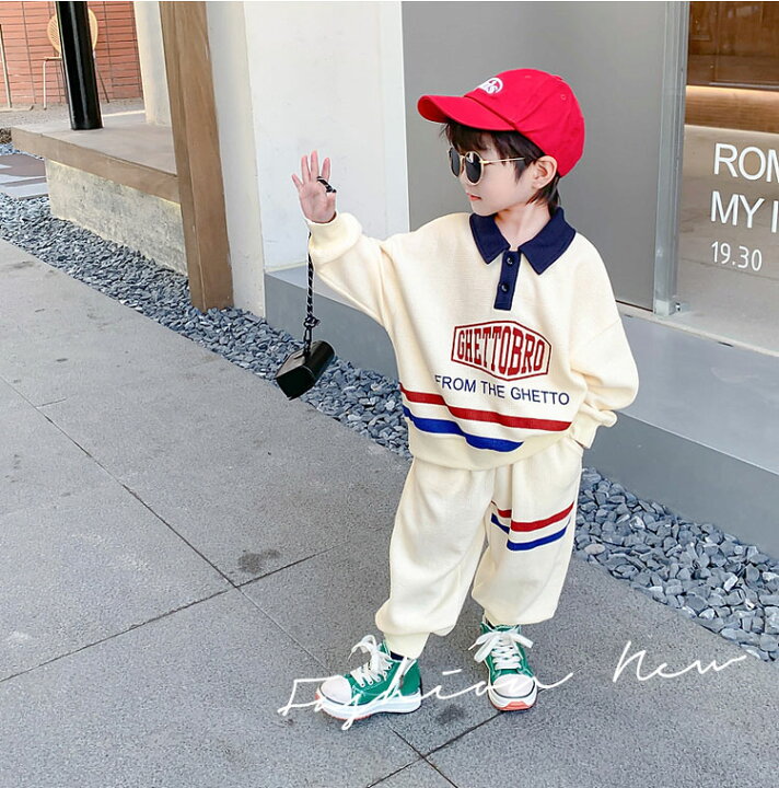 男の子服 キッズ ボーイズ 秋冬服 長袖 フリース フード付き トラックスーツ スウェットシャツ トップス ジョギング スウェットパ ジャケット  ジャケット ボーイズ 男の子 ジュニア ボア ベビー服 スタンドカラー 女の子 120 アウター ジャージ もこもこ 秋冬服 コート 裏 ... 男の子服 キッズ ボーイズ 秋冬服 長袖 フリース フード付き トラックスーツ スウェットシャツ トップス ジョギング スウェットパ