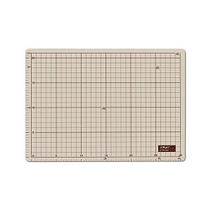 �I���t�@�@�J�b�^�[�}�b�g�@A4