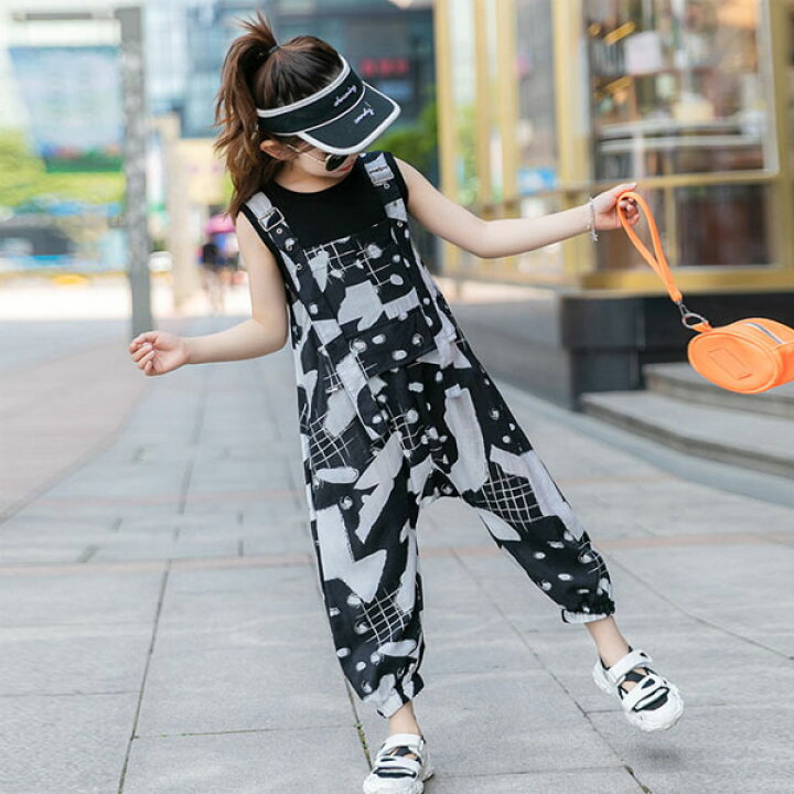 楽天市場 子ども服 セットアップ キッズ 女の子 ノースリーブtシャツ デッキパンツ 2点セット ブラック 個性プリントお洒落 韓国子供服 キッズ ガールズ 上下セット 海外旅行 リゾート 普段着 夏着 110cm 1cm 130cm 140cm 150cm 160cm 170cm 女の子 セットアップ 夏服 楽天市場 子ども服 セットアップ キッズ 女の子 ノースリーブtシャツ デッキパンツ 2点セット ブラック 個性プリントお洒落 韓国子供服 キッズ ガールズ 上下セット 海外旅行 リゾート 普段着 夏着 110cm 1cm 130cm 140cm 150cm 160cm 170cm 女の子 セットアップ 夏服