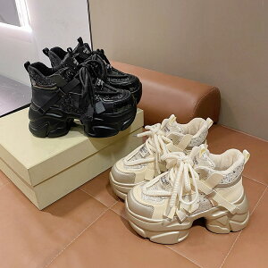 【送料無料】ダディーシューズ レディース 厚底 メッシュ スニーカー 通勤 快適 コンパクト設計 ヒールアップ効果 軽量 歩きやすい