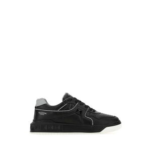 Valentino Garavani ���@�����e�B�m �����Y �X�j�[�J�[ 3Y2S0E71NWN00A Black nappa leather One Stud sneakers Black 39 40 40.5 41 41.5 42 42.5 43 43.5 44 45 46 47 �y���������E�֐ō��z