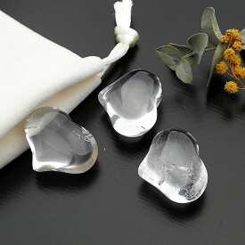 水晶 ハート 1個 インテリア 置物 天然石 パワーストーン ハートストーン クリスタルクォーツ crystal quartz 4月の誕生石