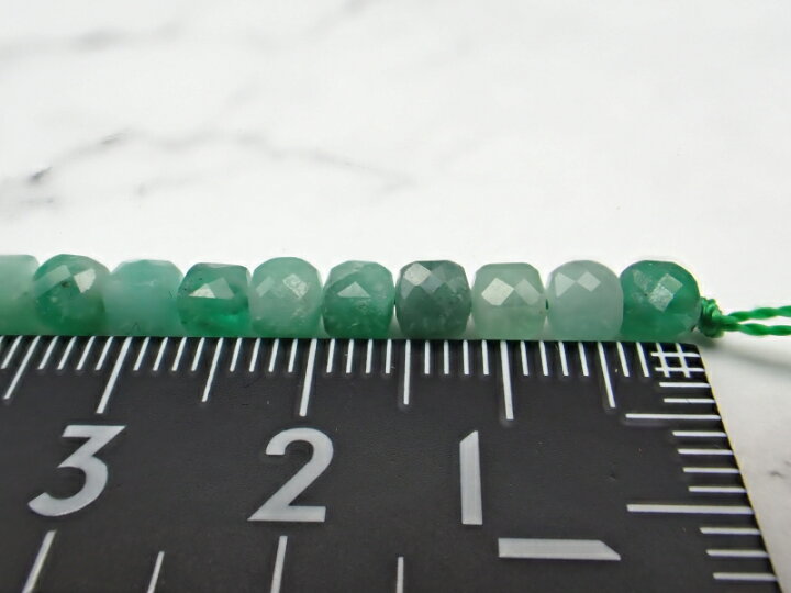 楽天市場】【連売り商品】エメラルド キューブカット Φ4×4mm 約95粒 
