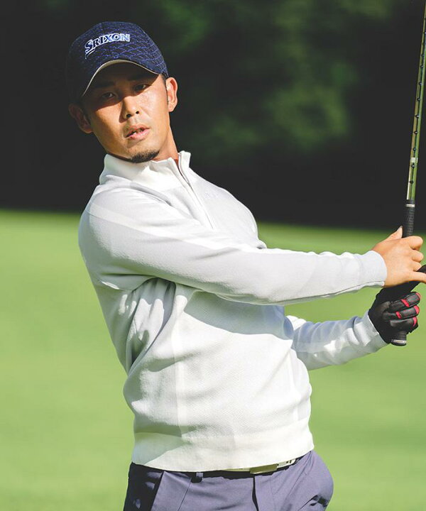 楽天市場 公式 スリクソン ハーフジップセーター メンズ ウェア セーター フリース ニット 防寒 ゴルフ ゴルフウェア おしゃれ スポーツウェア ブランド 22年秋冬モデル Rgmujl01 デサント公式通販 楽天市場店