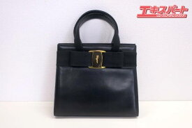 フェラガモ ヴァラ Vara リボン ハンドバッグ Salvatore Ferragamo 戸塚店【中古】