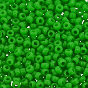特小ビーズ オパークグリーン 透けていない黄緑色