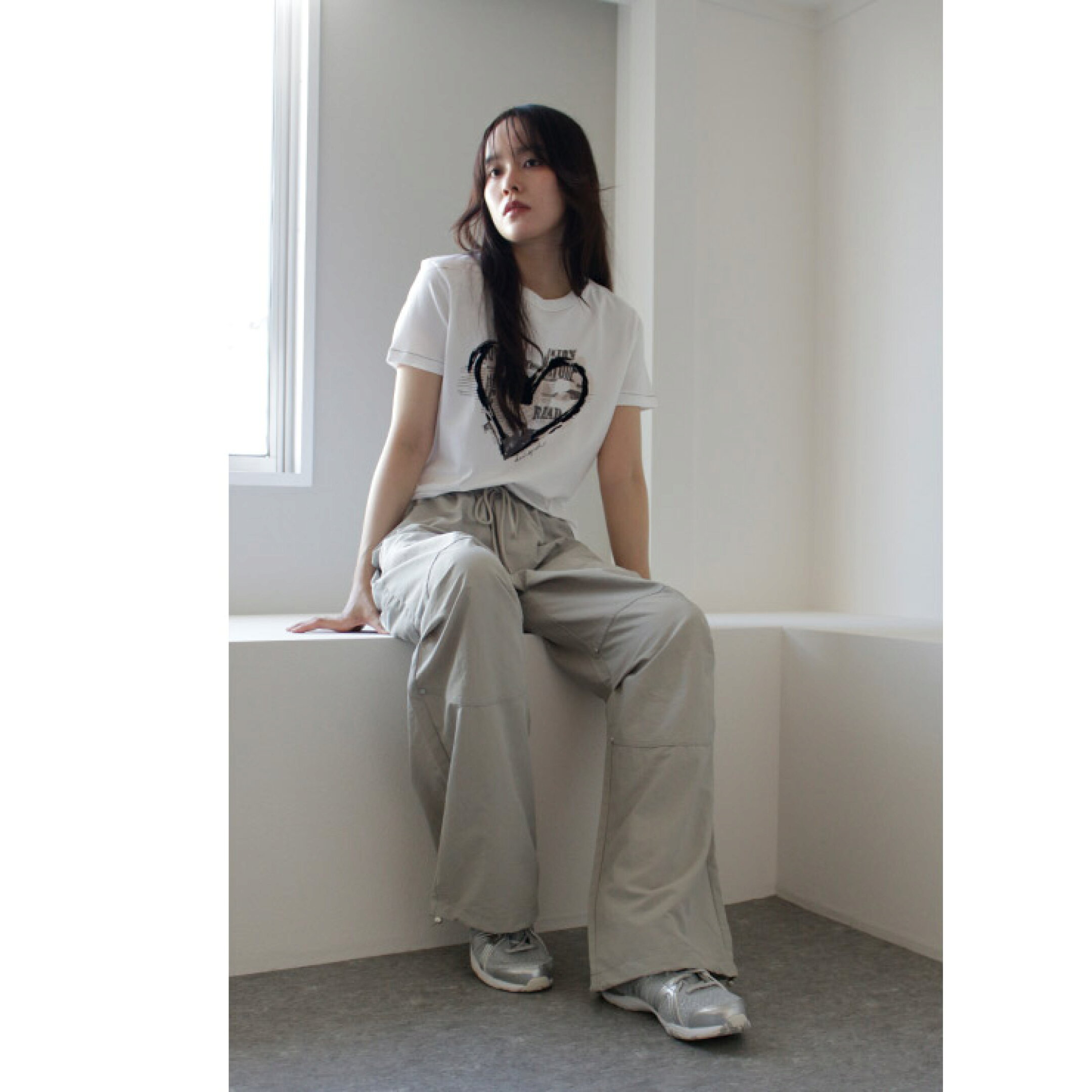 韓国直輸入レディースカーゴワイドパンツライトグレー