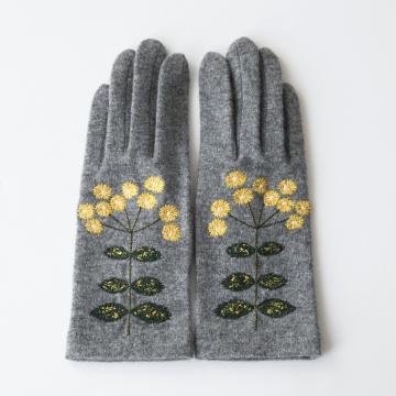 当店限定 開店記念セール 売り込み コートの袖から咲くkogikuの手袋 手袋 ライトグレー kogiku