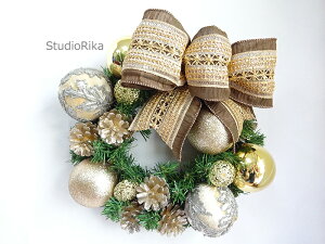 リボン ベルベット ボール ベージュ ゴールド リース 壁掛け 30cm 玄関 エントランス 装飾 店舗 インテリア プレゼント ギフト ディスプレイ レトロ おしゃれ 海外 豪華 ゴージャス 造花 アー