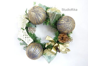 ブルー ゴールド リース 壁掛け 30cm 玄関 エントランス 装飾 店舗 インテリア プレゼント ギフト ディスプレイ おしゃれ シック かわいい 海外 豪華 ゴージャス 造花 アートシャルフラワー 高