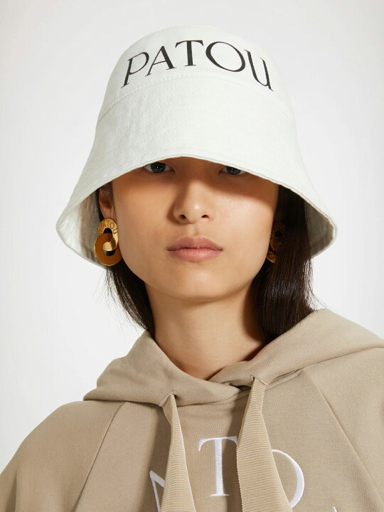 PATOU パトゥ バケットハット ブラック （楽天市場】【定価53,900円