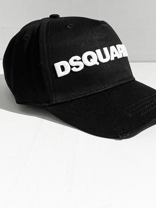 楽天市場】【定価30,800円(税込)】DSQUARED2 ディースクエアード 圧巻 