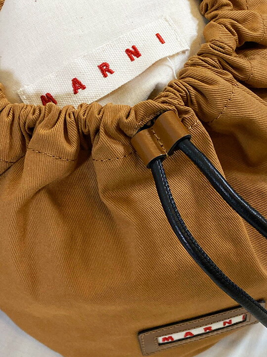 楽天市場】【定価138,600円(税込)】MARNI -マルニ- レザーとラフィアの 